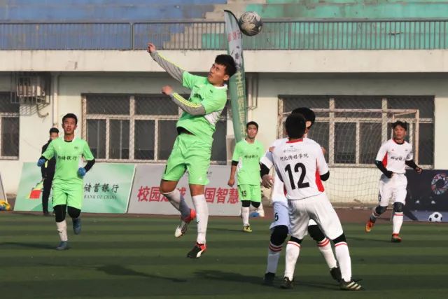 英超夺冠赔率:阿森纳遭绝杀优势缩水 曼城迫近