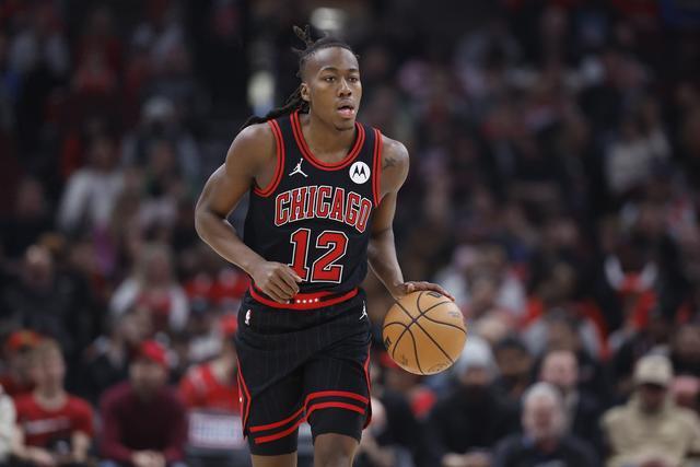 詹姆斯24+11布朗尼5分 湖人大胜送奇才16连败