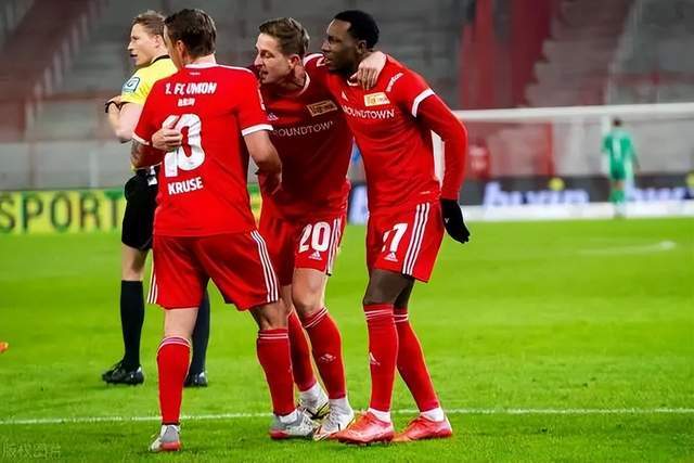 赵继伟：不能输球就怪教练 他真的很想帮我们